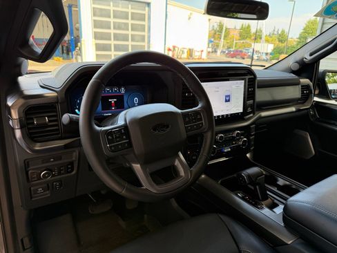 Used 2025 Ford F150 Lariat w/ Equipment Group 502A High AWD/4WD image 13