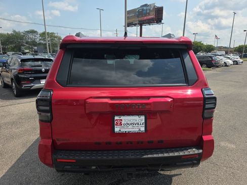 Used 2025 Toyota 4Runner TRD Sport Premium AWD/4WD image 6