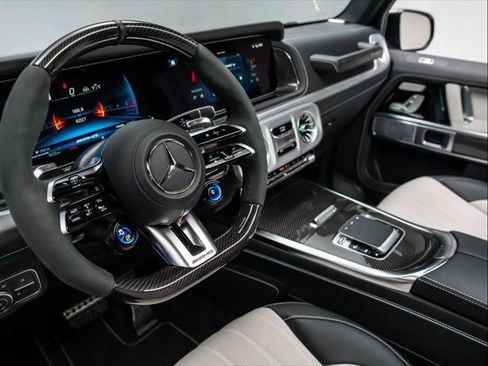 Used 2025 Mercedes-Benz G 63 AMG 4MATIC image 12
