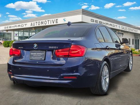 Used 2018 BMW 320i xDrive Sedan image 5
