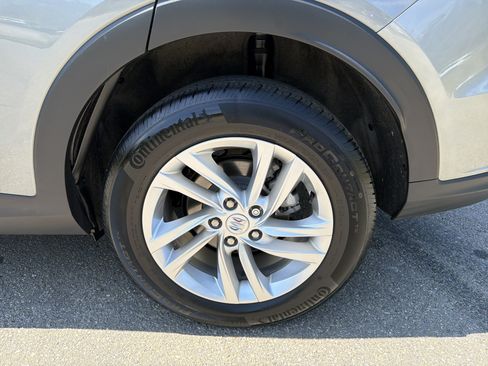Used 2024 Buick Envista Preferred w/ Advanced Safety Package FWD image 19