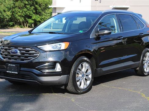 Used 2019 Ford Edge Titanium image 1
