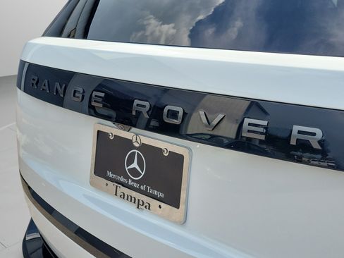 Used 2023 Land Rover Range Rover Long Wheelbase SE AWD/4WD image 28