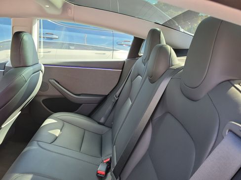 Used 2025 Tesla Model 3 Long Range image 15