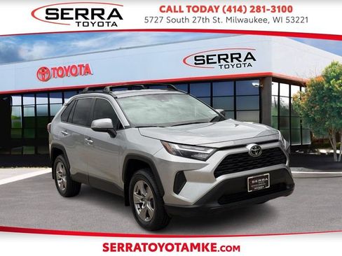 Used 2022 Toyota RAV4 XLE AWD/4WD image 1