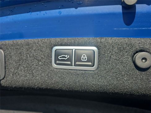 Used 2023 Genesis G70 3.3T w/ Sport Prestige Package image 24