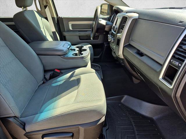 Used 2020 RAM 1500 Classic SLT AWD/4WD image 20