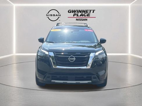Used 2025 Nissan Pathfinder SL FWD image 26