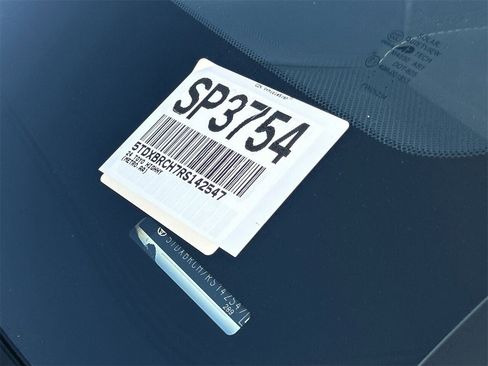 Used 2024 Toyota Highlander Limited image 31