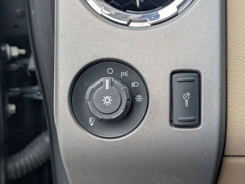 Used 2014 Ford F250 Lariat w/ Chrome Package image 27