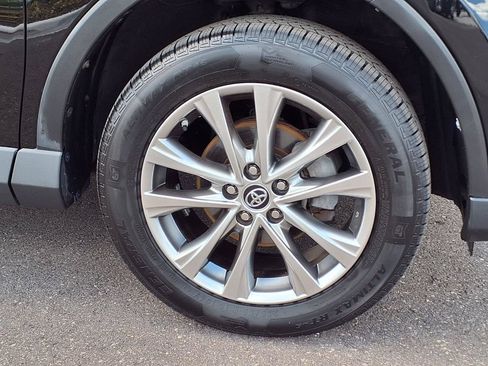 Used 2016 Toyota RAV4 Limited FWD image 10