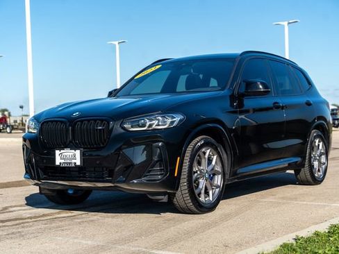 Used 2023 BMW X3 M40i image 3