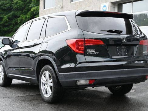 Used 2018 Honda Pilot LX image 3