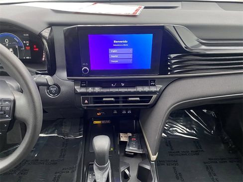 Certified 2025 Toyota Camry LE image 27