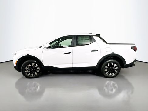 New 2025 Hyundai Santa Cruz SE image 4