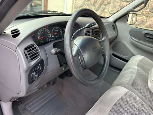 Used 1999 Ford F150 4x4 Regular Cab image 15