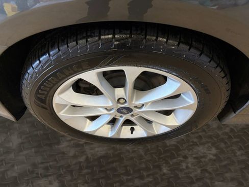 Used 2019 Ford Fusion SE image 34