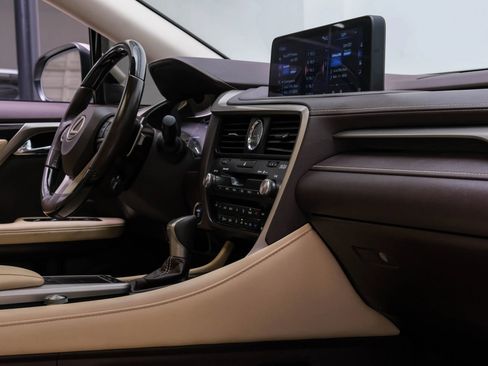 Used 2020 Lexus RX 450hL Luxury w/ Accessory Package image 25