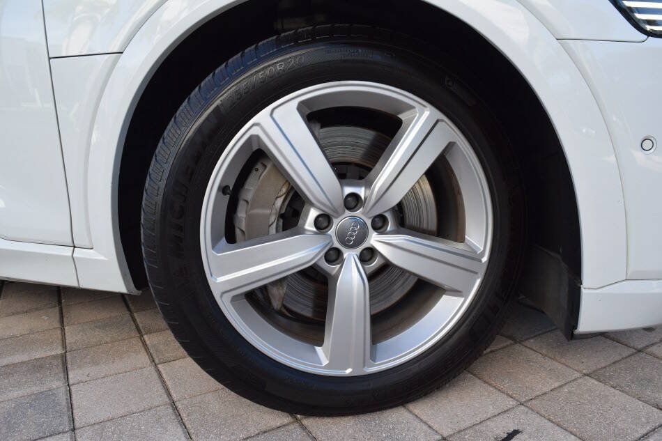 Used 2019 Audi e-tron Prestige w/ Prestige Package AWD/4WD image 93