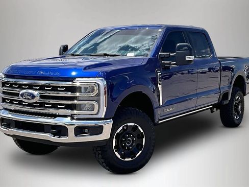 Used 2026 Ford F250 Lariat w/ Tremor Off-Road Package AWD/4WD image 3