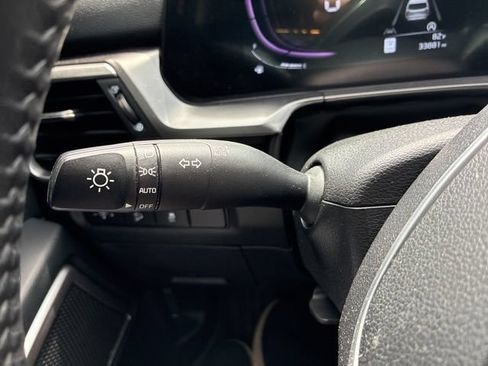 Used 2024 Kia Telluride S AWD/4WD image 32