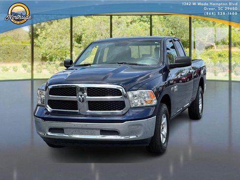 Used 2017 RAM 1500 Classic SLT AWD/4WD image 1
