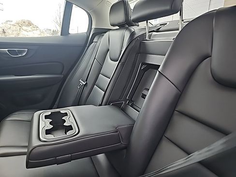 Used 2024 Volvo S60 B5 Core image 36