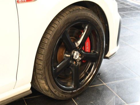 Used 2018 Volkswagen GTI SE w/ SE Leather Package FWD image 38