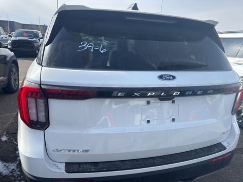 New 2026 Ford Explorer Active w/ Active Comfort Package AWD/4WD image 9