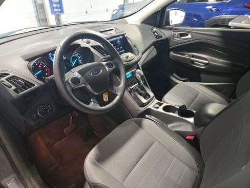 Used 2014 Ford Escape SE w/ Equipment Group 201A FWD image 2