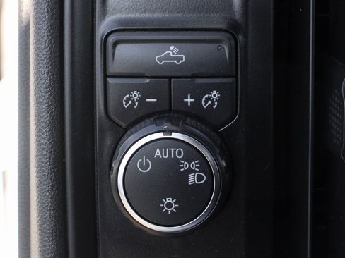 Used 2021 Chevrolet Silverado 2500 W/T image 18