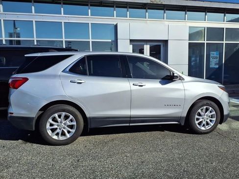 Used 2020 Chevrolet Equinox LT w/ Driver Convenience Package FWD image 21