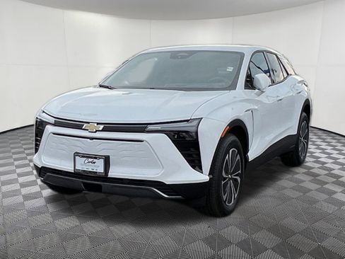 New 2025 Chevrolet Blazer EV LT image 3