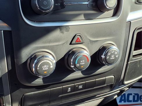 Used 2024 RAM 1500 Classic SLT AWD/4WD image 12