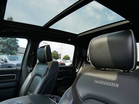 Used 2020 RAM 1500 Laramie AWD/4WD image 23