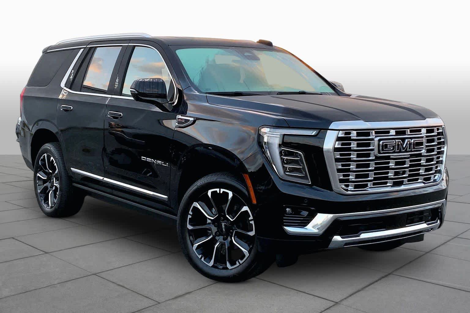 Used 2026 GMC Yukon Denali w/ Denali Reserve Package RWD image 3