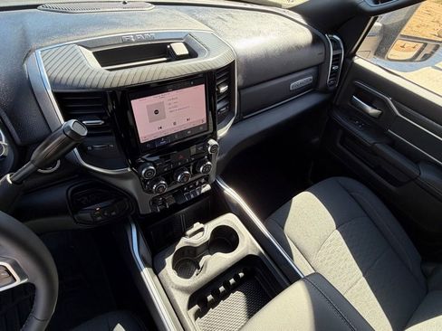Used 2025 RAM 2500 Big Horn image 27