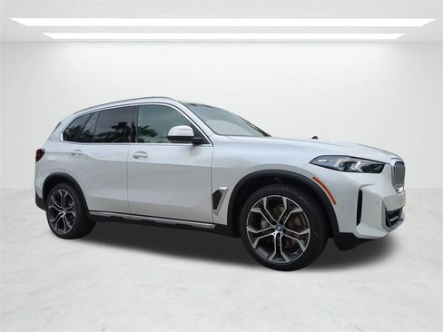 New 2026 BMW X5 xDrive40i image 2