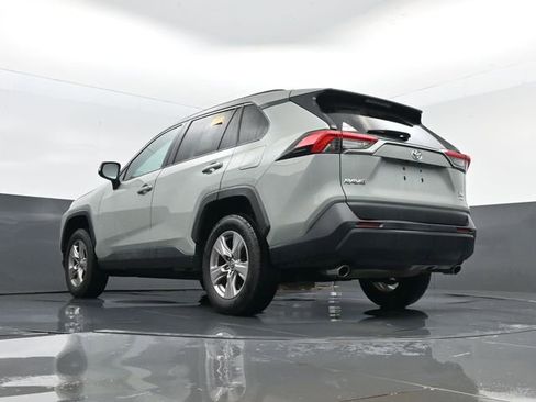 Used 2022 Toyota RAV4 XLE w/ Convenience Package AWD/4WD image 25