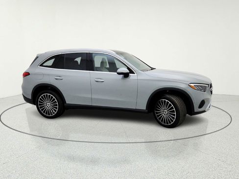 New 2026 Mercedes-Benz GLC 300 image 5
