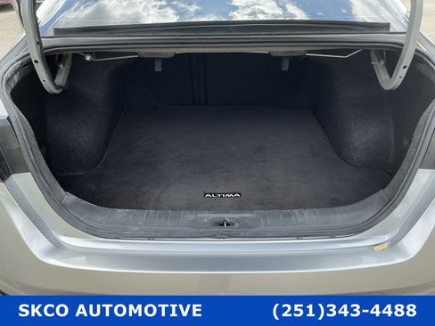 Used 2020 Nissan Altima 2.5 SL FWD image 21