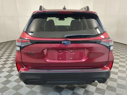 Used 2025 Subaru Forester Premium AWD/4WD image 9