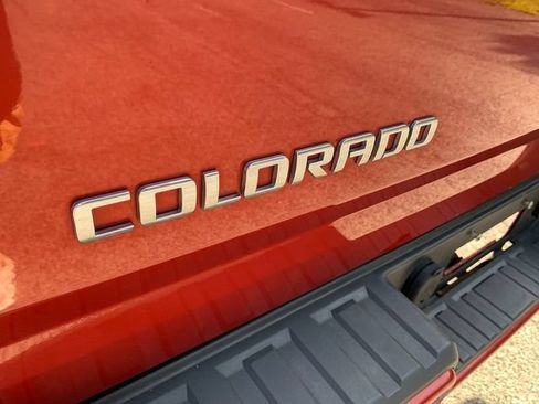 Used 2015 Chevrolet Colorado Z71 AWD/4WD image 17