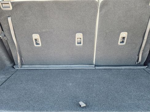 New 2025 Nissan Pathfinder SV w/ Black Appearance Package image 22