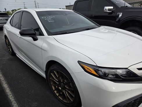 Used 2023 Toyota Camry SE w/ Convenience Package AWD/4WD image 3