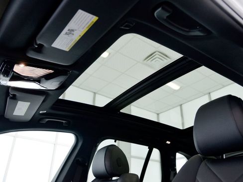 Used 2023 BMW X5 xDrive40i w/ Executive Package image 27