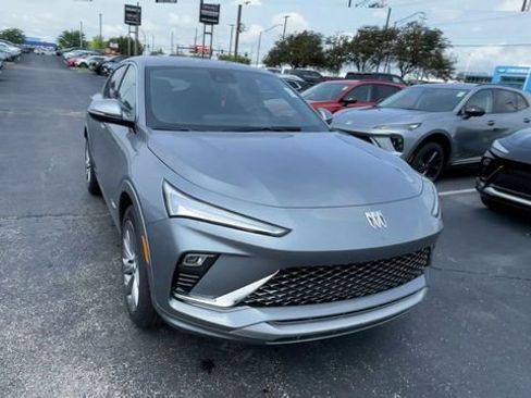 New 2025 Buick Envista Avenir image 4