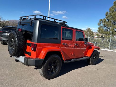 Used 2015 Jeep Wrangler Unlimited Sahara w/ Connectivity Group image 7