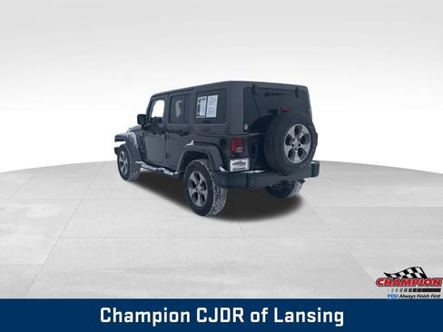 Used 2016 Jeep Wrangler Unlimited Sahara w/ Connectivity Group image 3