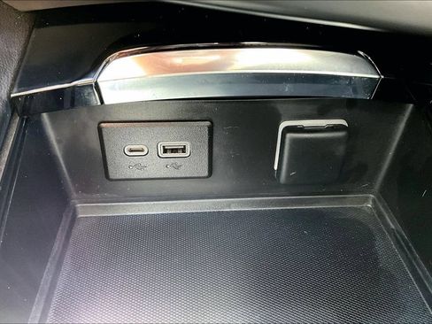 Used 2023 Buick Envision Preferred FWD image 26